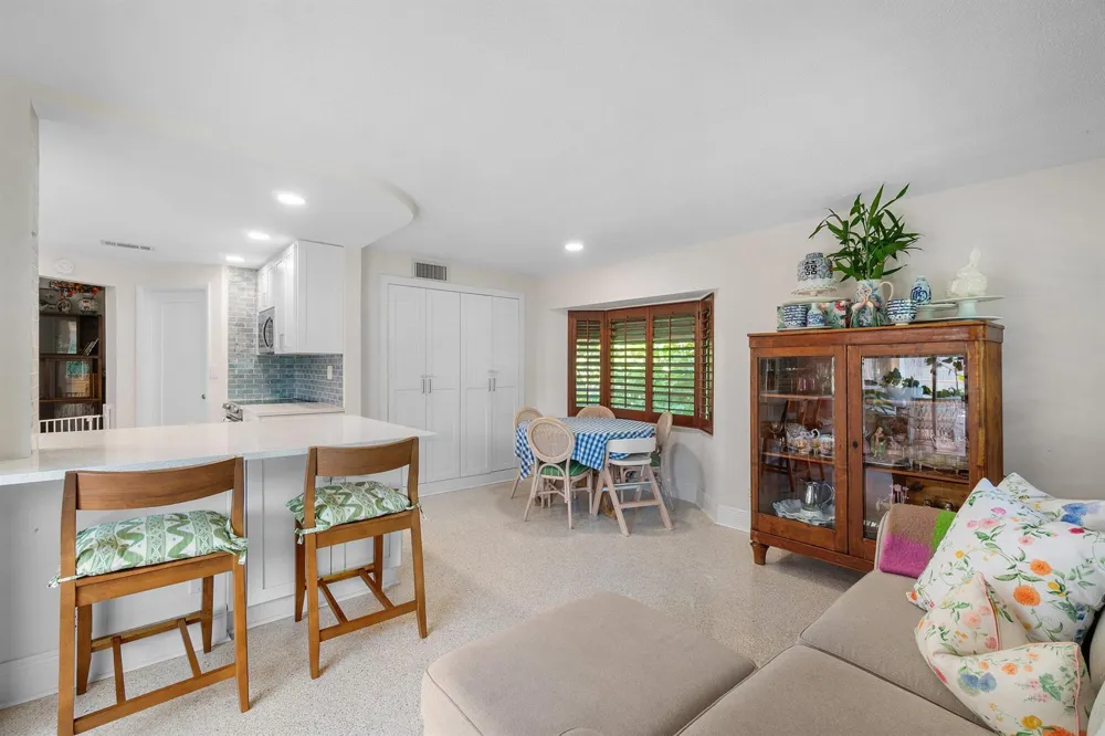943 SW 5th Street Boca Raton, FL 33486