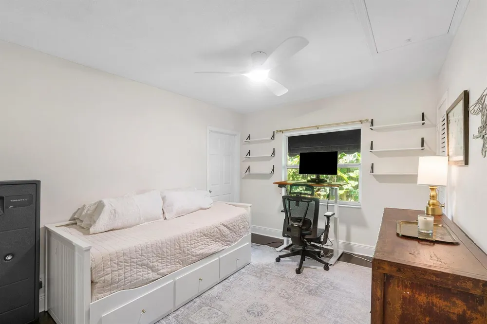 943 SW 5th Street Boca Raton, FL 33486
