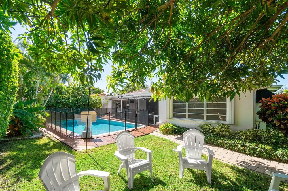943 SW 5th Street Boca Raton, FL 33486
