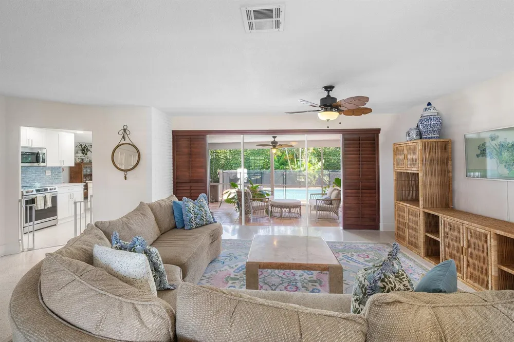 943 SW 5th Street Boca Raton, FL 33486