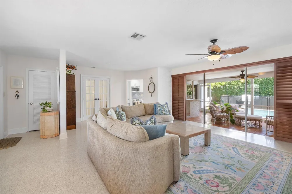 943 SW 5th Street Boca Raton, FL 33486