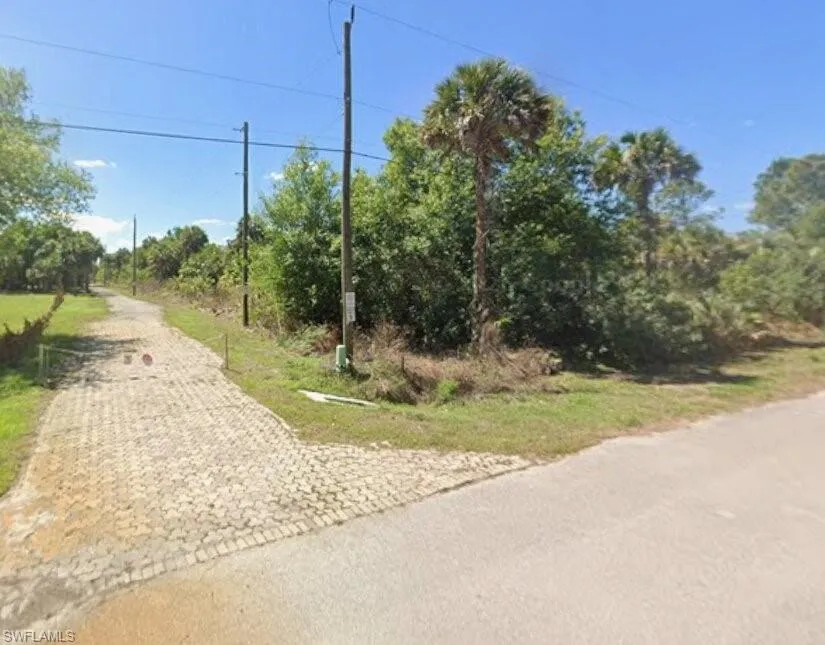 6363 40TH AVENUE SE Naples, FL 34117