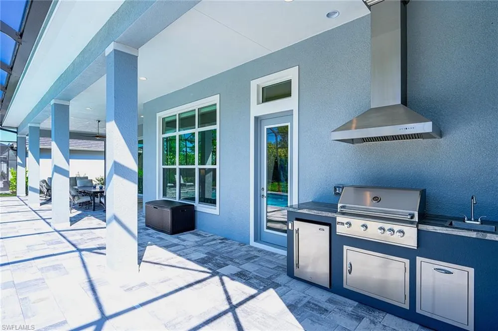 14232 Laguna Springs Lane Naples, FL 34114