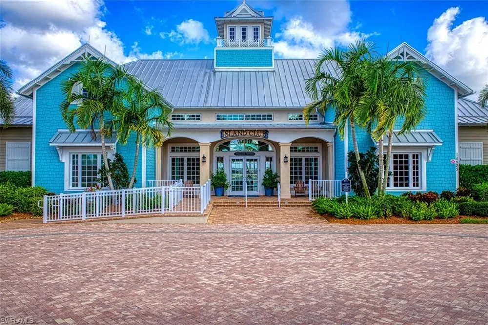 14232 Laguna Springs Lane Naples, FL 34114