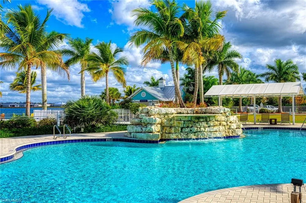 14232 Laguna Springs Lane Naples, FL 34114