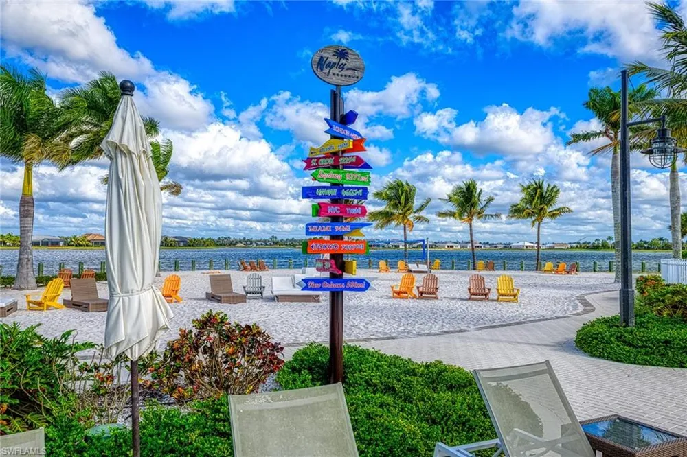 14232 Laguna Springs Lane Naples, FL 34114