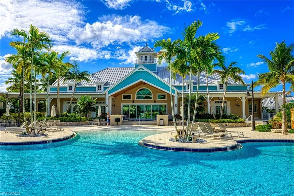 14232 Laguna Springs Lane Naples, FL 34114