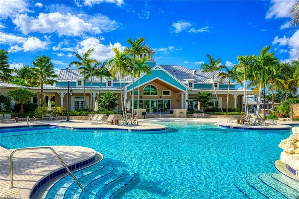 14232 Laguna Springs Lane Naples, FL 34114