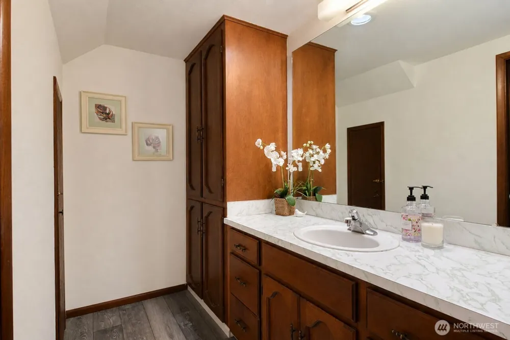 9215 96th Street NW Gig Harbor, WA 98332