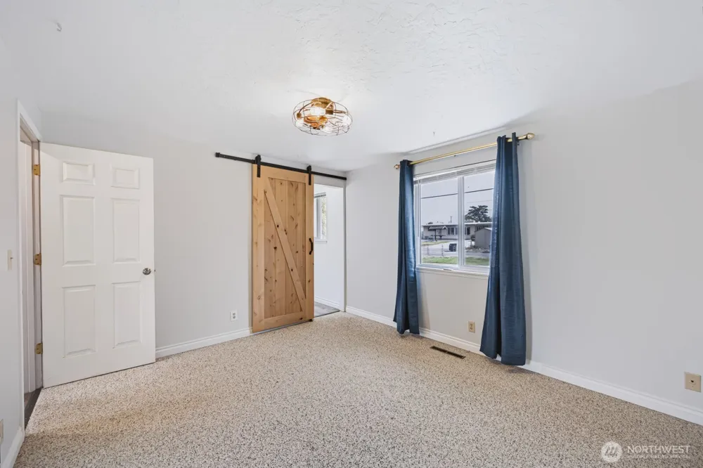 1213 S Skyline Drive Moses Lake, WA 98837