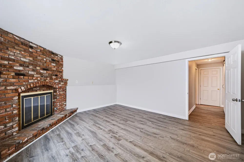 1213 S Skyline Drive Moses Lake, WA 98837