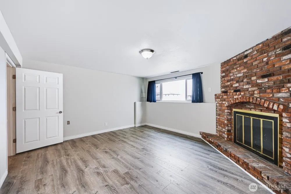 1213 S Skyline Drive Moses Lake, WA 98837