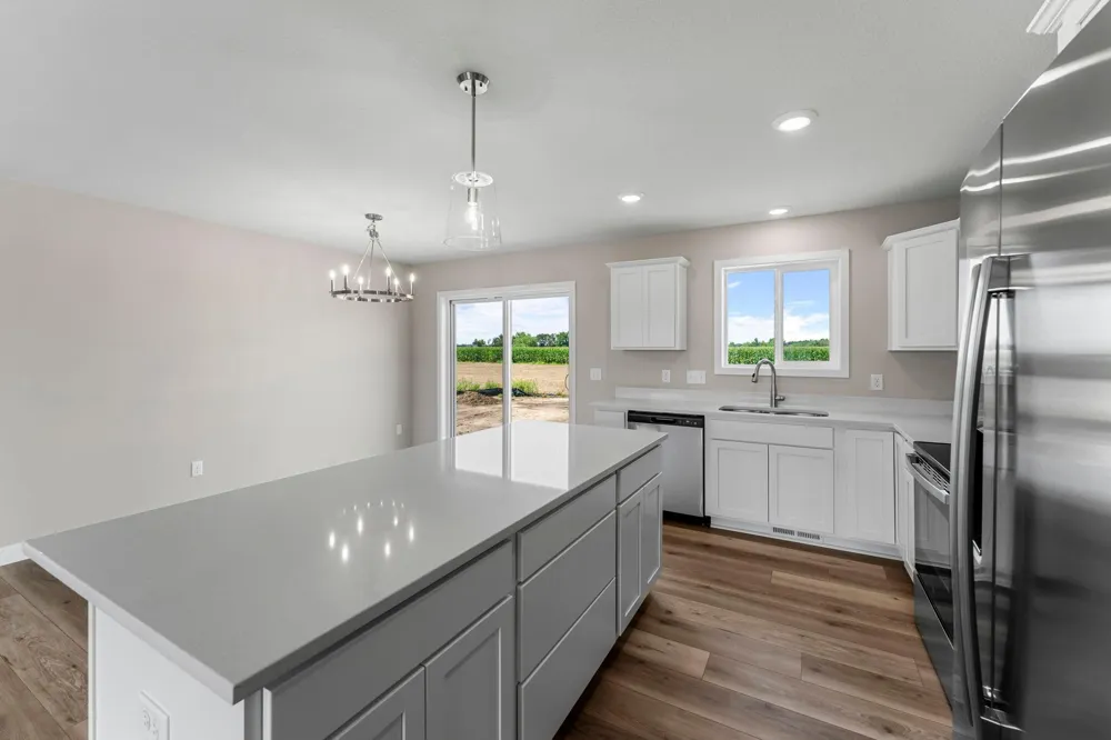 2145 Violet Lane Faribault, MN 55021