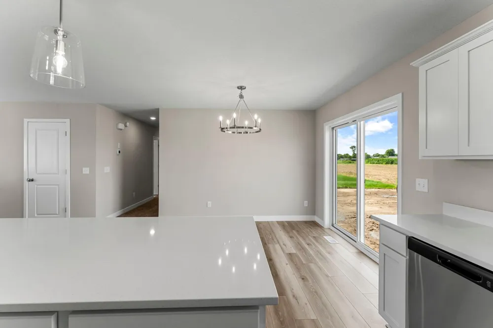 2145 Violet Lane Faribault, MN 55021