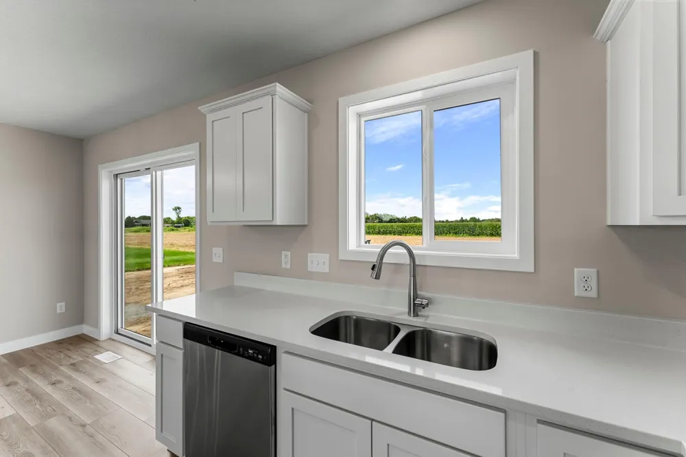 2145 Violet Lane Faribault, MN 55021