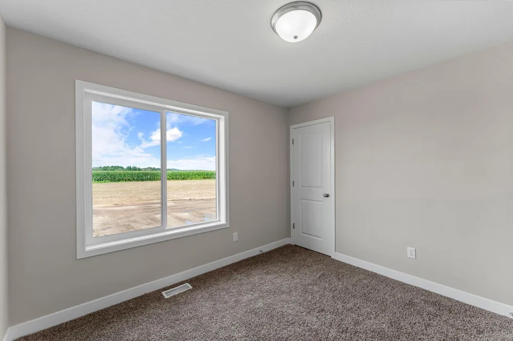 2145 Violet Lane Faribault, MN 55021