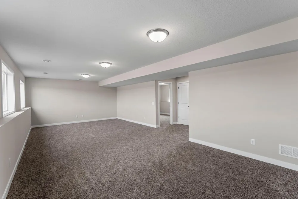 2145 Violet Lane Faribault, MN 55021