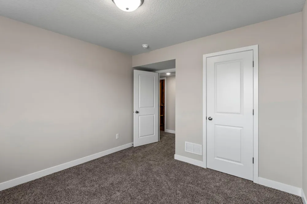 2145 Violet Lane Faribault, MN 55021