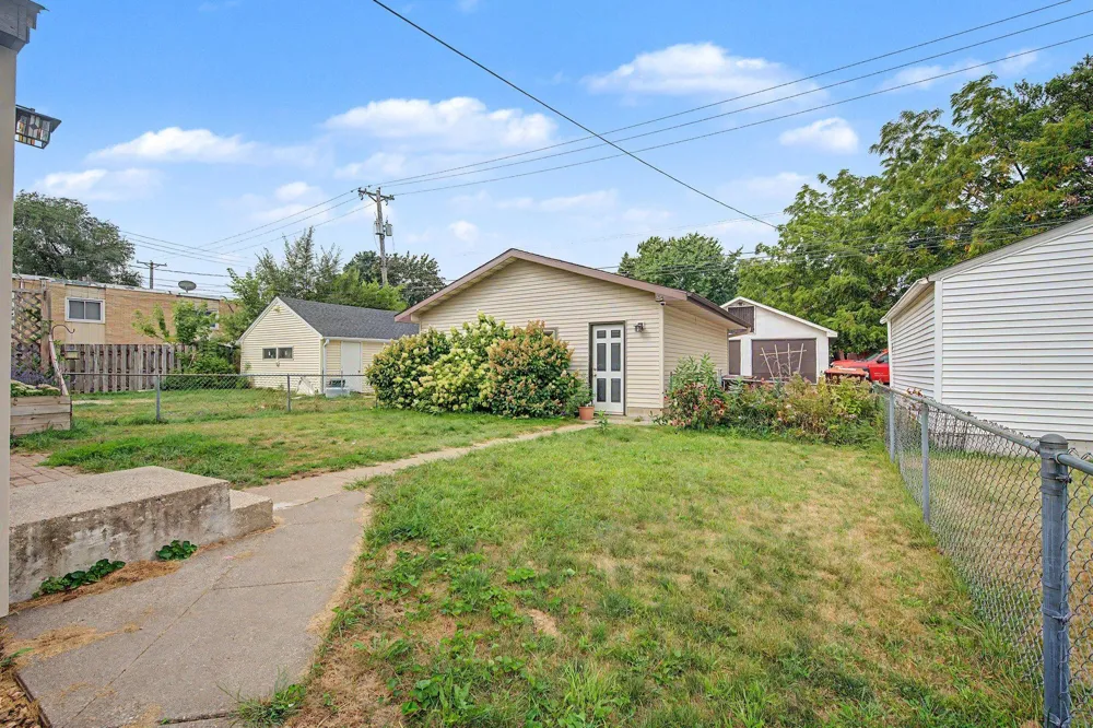 143 12th Avenue South Saint Paul, MN 55075