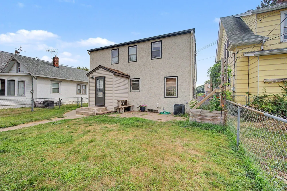 143 12th Avenue South Saint Paul, MN 55075