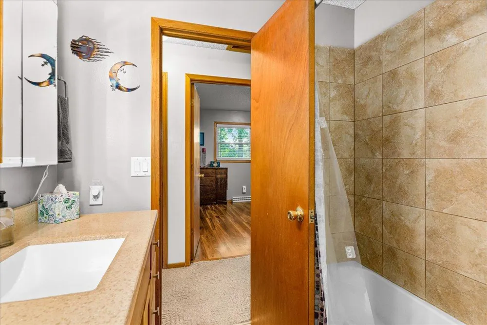 1704 Doddridge Avenue Cloquet, MN 55720