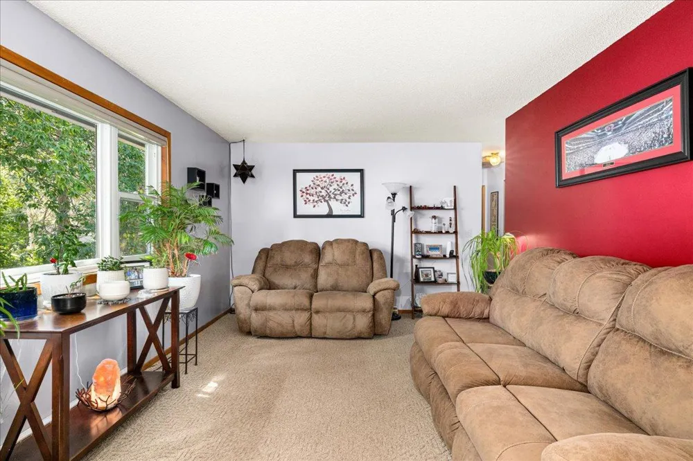 1704 Doddridge Avenue Cloquet, MN 55720