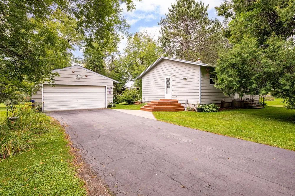 1704 Doddridge Avenue Cloquet, MN 55720