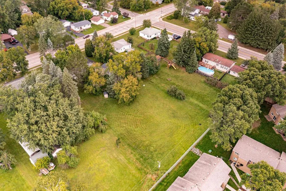 1704 Doddridge Avenue Cloquet, MN 55720