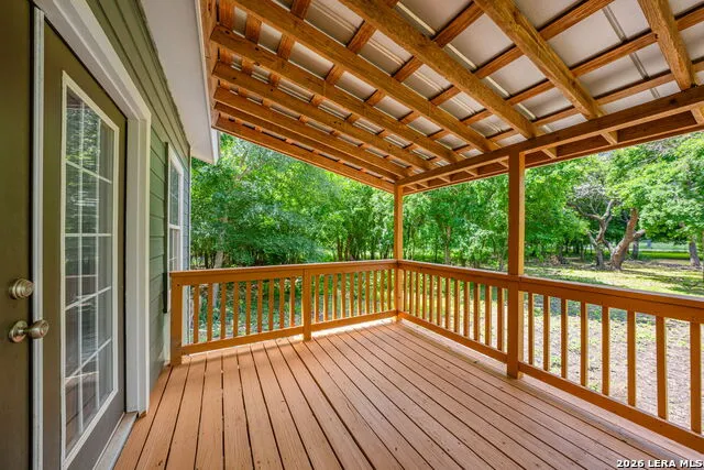242 LILLIAN DR Kerrville, TX 78028