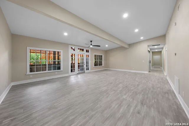 242 LILLIAN DR Kerrville, TX 78028