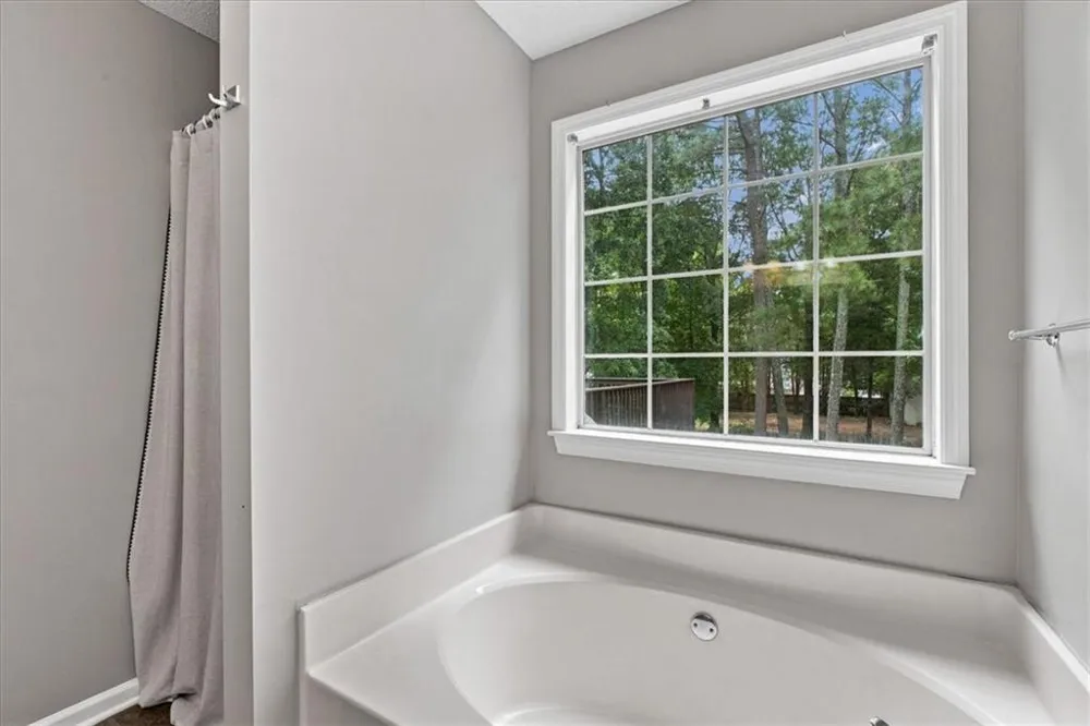 45 Glenmore Drive Kingston, GA 30145