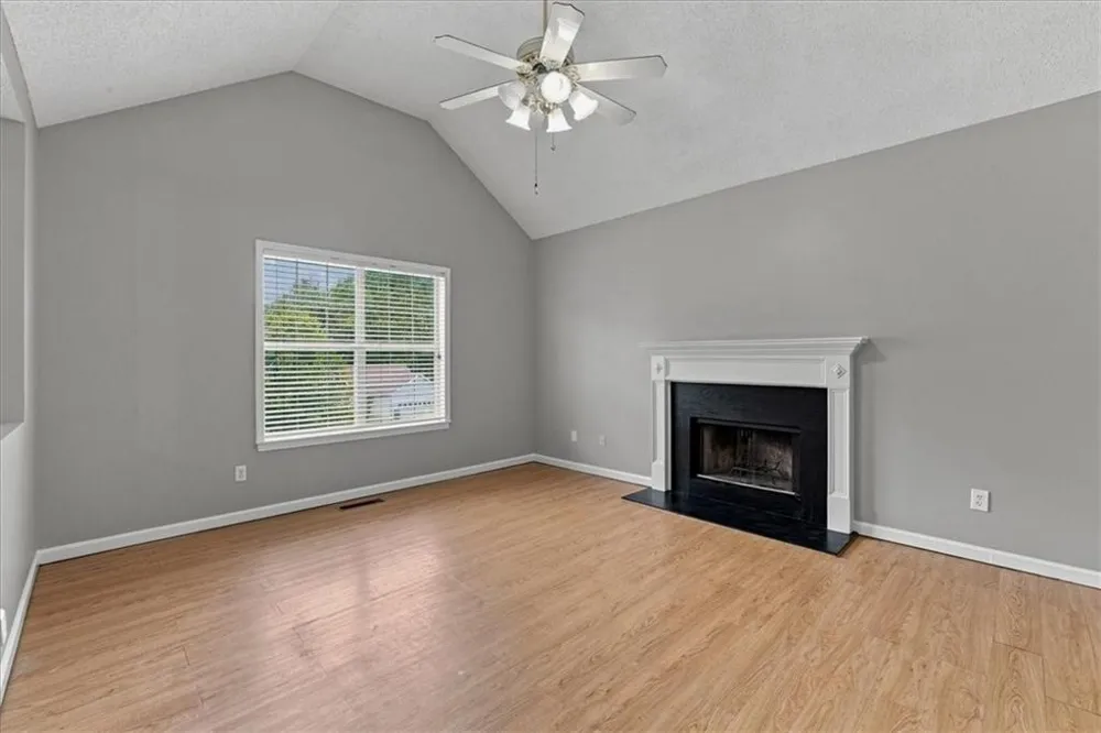 45 Glenmore Drive Kingston, GA 30145