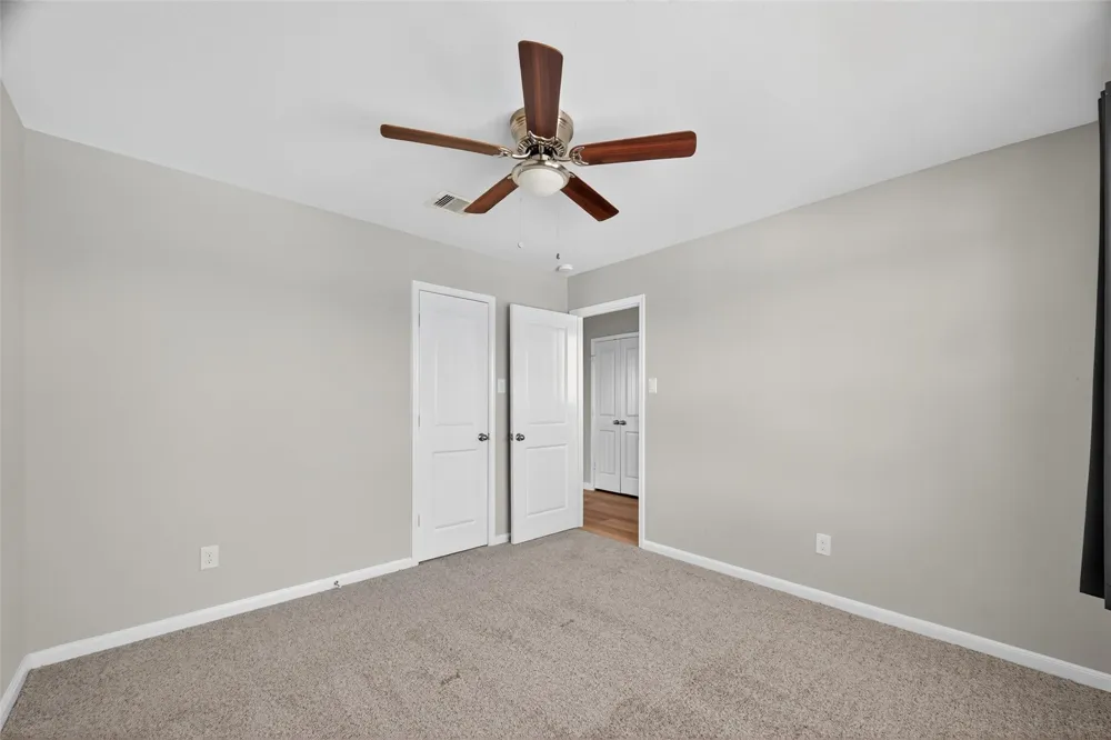 718 Harvest Bluff Drive Rosharon, TX 77583