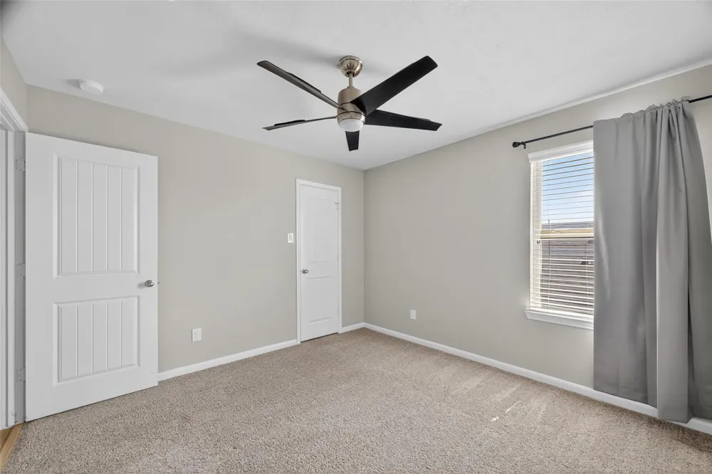 718 Harvest Bluff Drive Rosharon, TX 77583