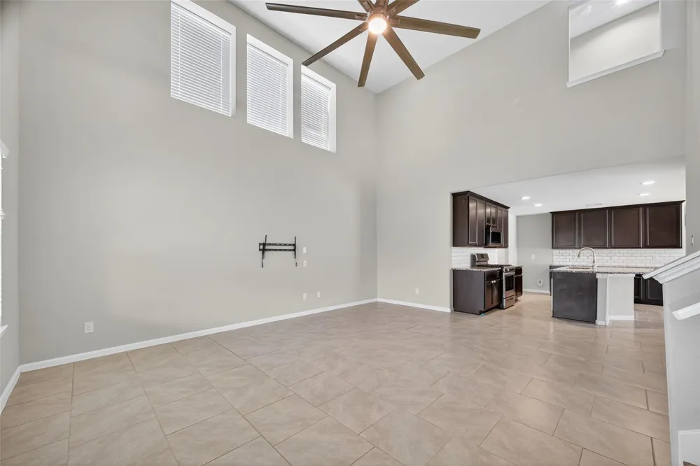 718 Harvest Bluff Drive Rosharon, TX 77583