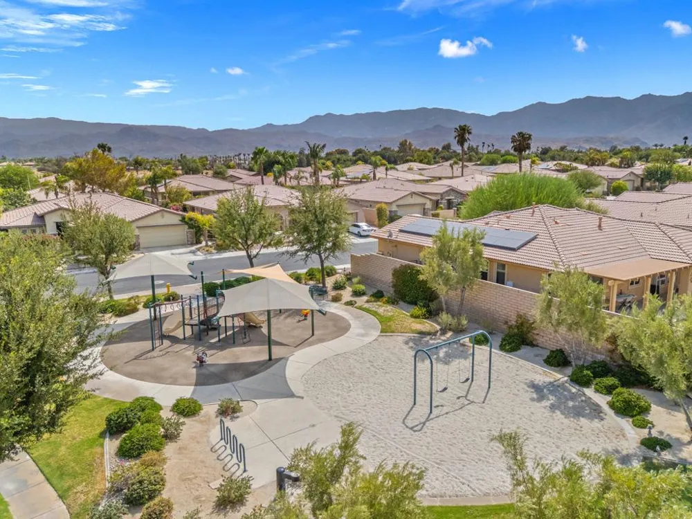 206 Via Firenza Rancho Mirage, CA 92270