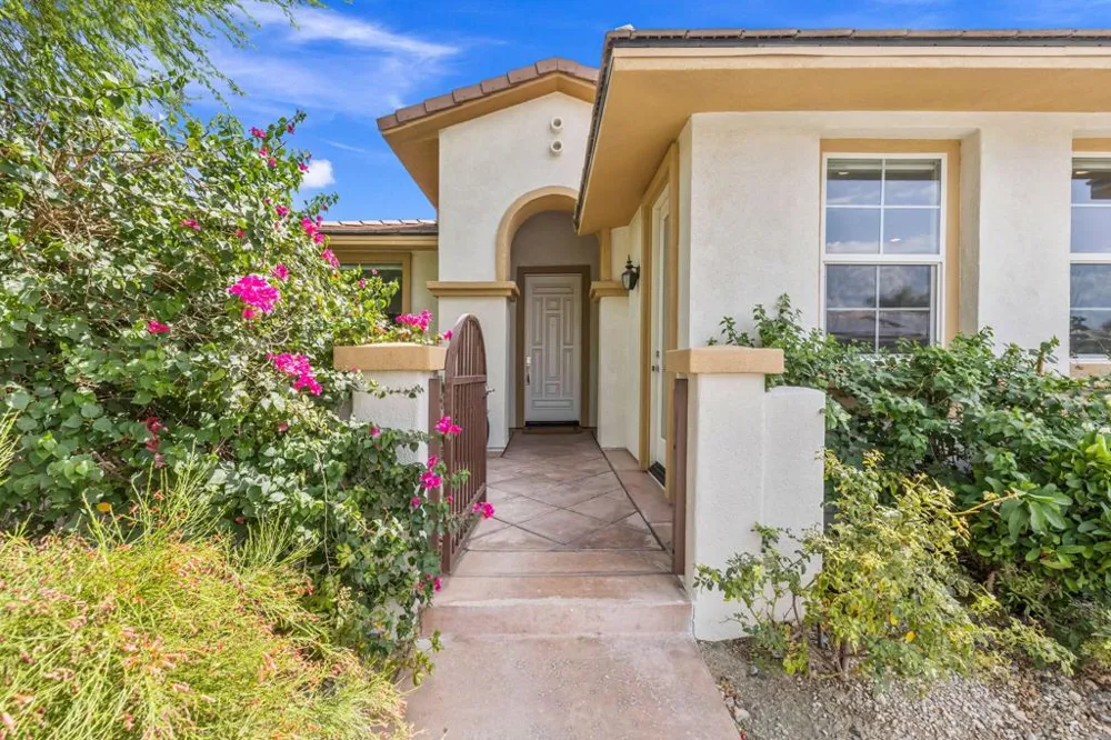 206 Via Firenza Rancho Mirage, CA 92270