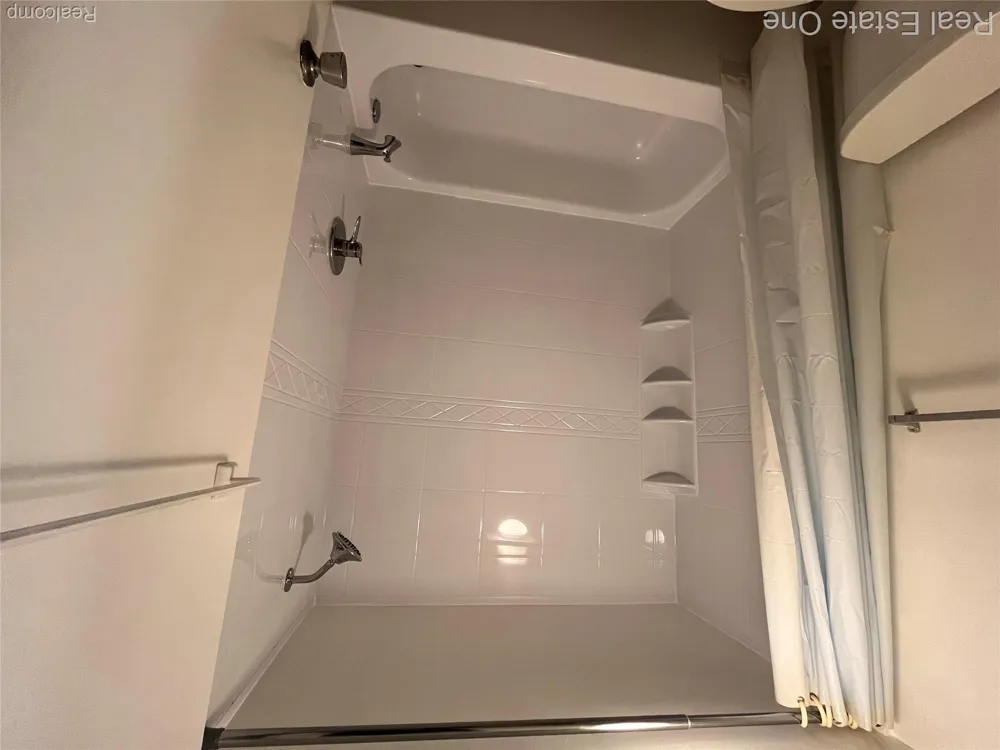 1653 Riverside Drive Rochester Hills City, MI 48309