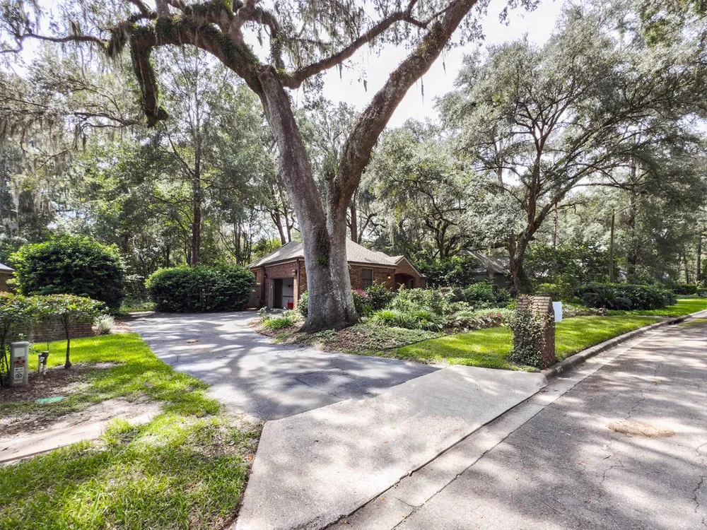 8613 SW 55TH PLACE Gainesville, FL 32608
