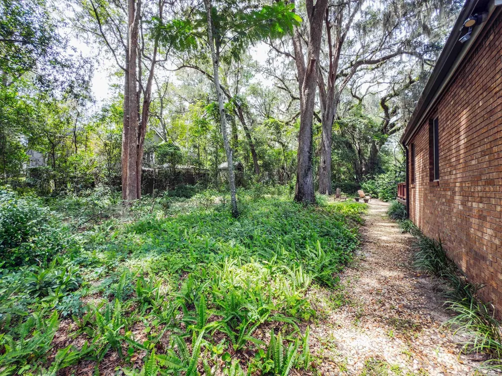 8613 SW 55TH PLACE Gainesville, FL 32608