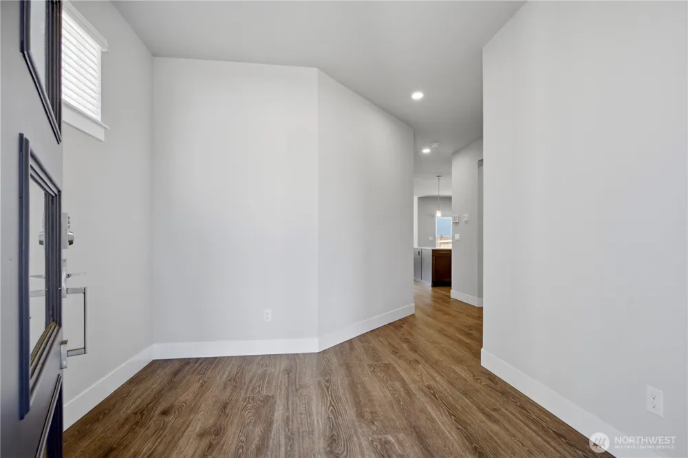 6302 206th Place SW Lynnwood, WA 98036