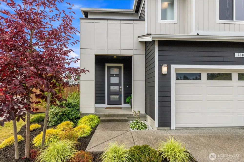 6302 206th Place SW Lynnwood, WA 98036