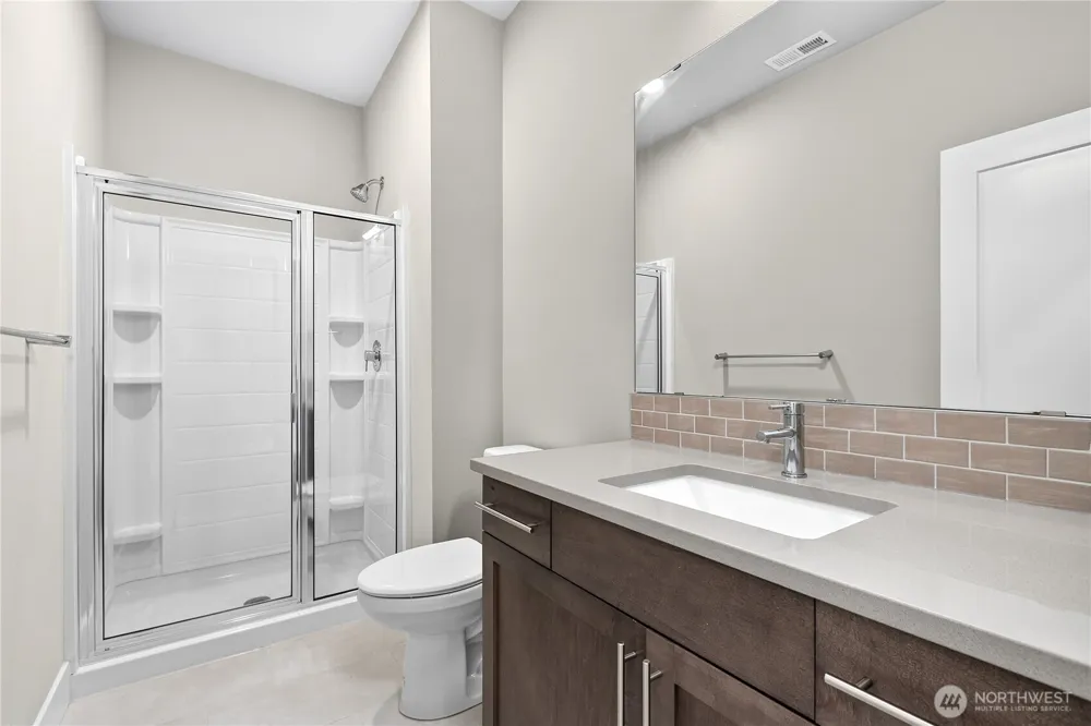 6302 206th Place SW Lynnwood, WA 98036