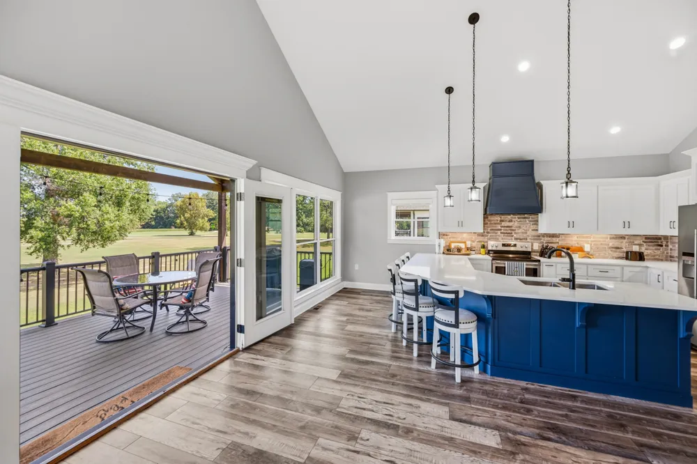 256 Fairway Villa Ln Decaturville, TN 38329
