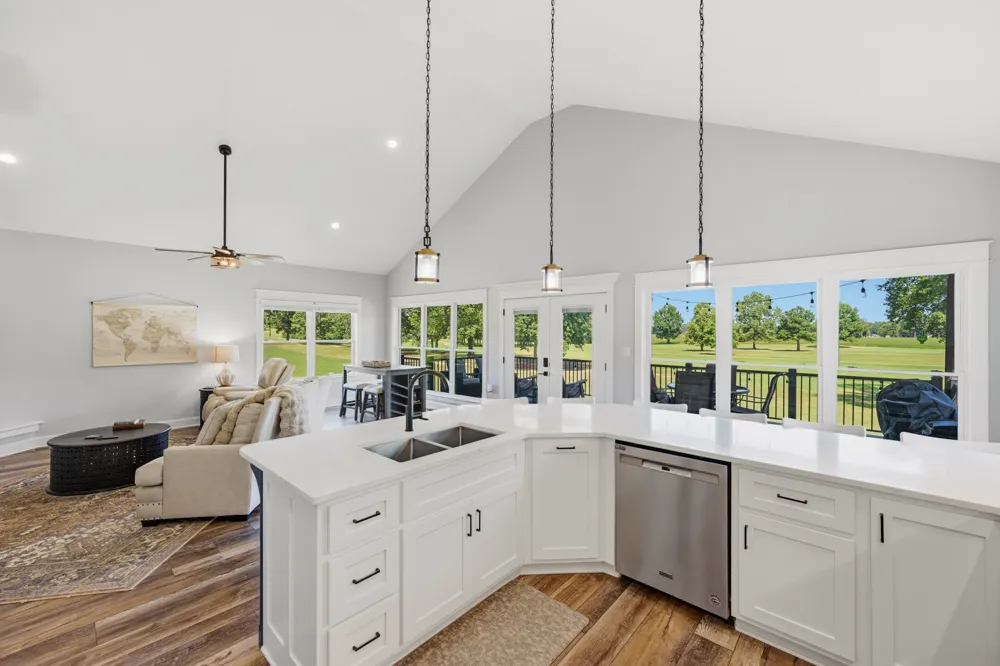 256 Fairway Villa Ln Decaturville, TN 38329