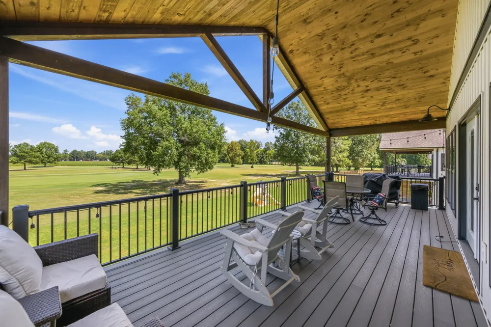 256 Fairway Villa Ln Decaturville, TN 38329