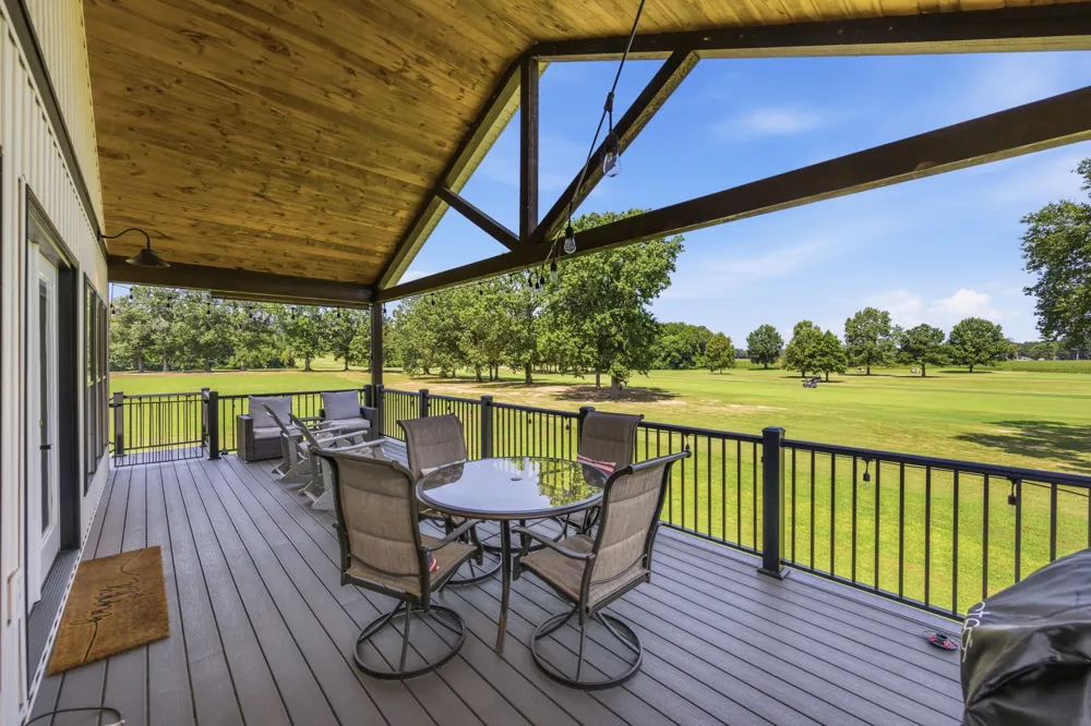 256 Fairway Villa Ln Decaturville, TN 38329