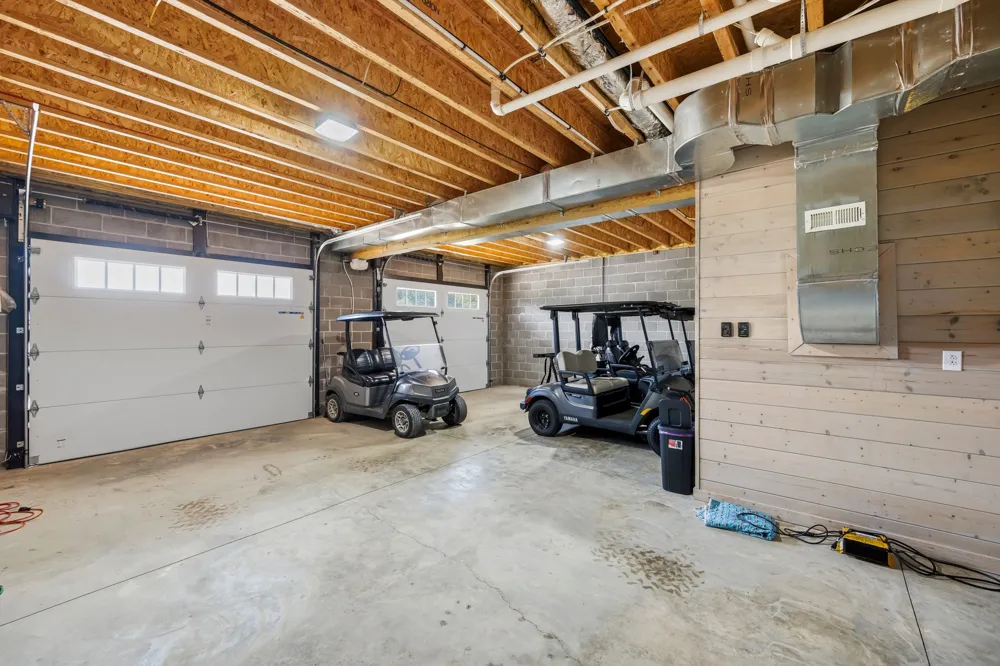 256 Fairway Villa Ln Decaturville, TN 38329