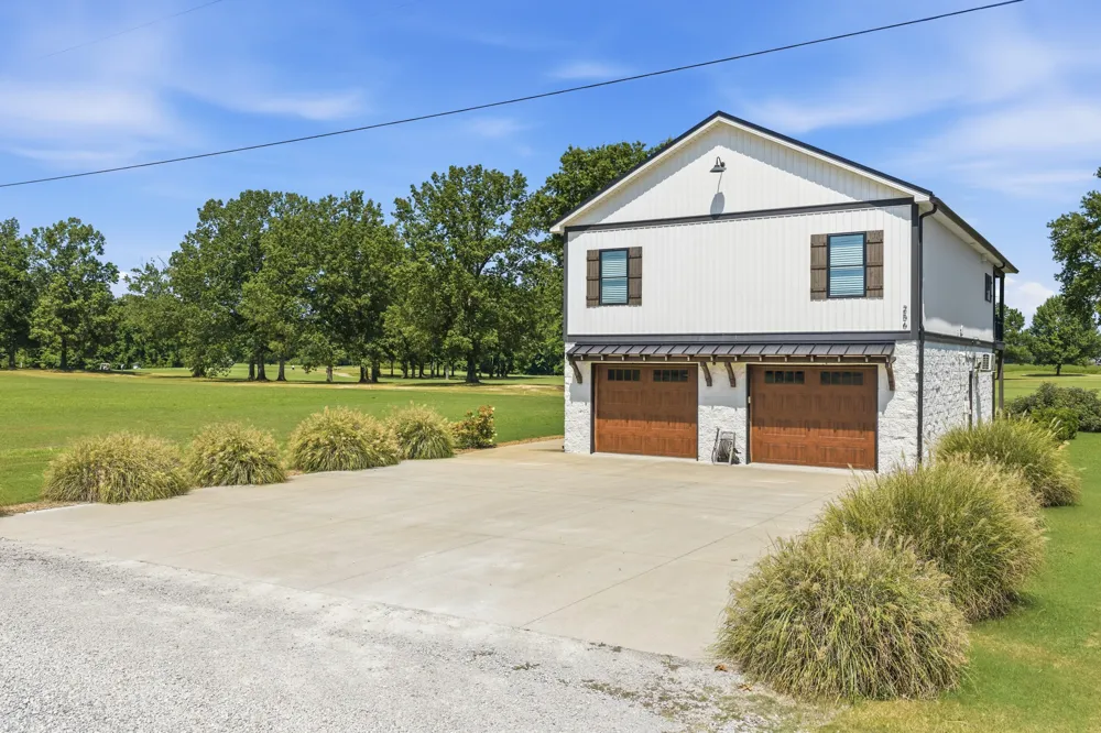256 Fairway Villa Ln Decaturville, TN 38329
