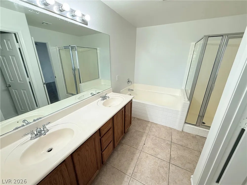 11231 Kenyan Sunshine Court Las Vegas, NV 89138